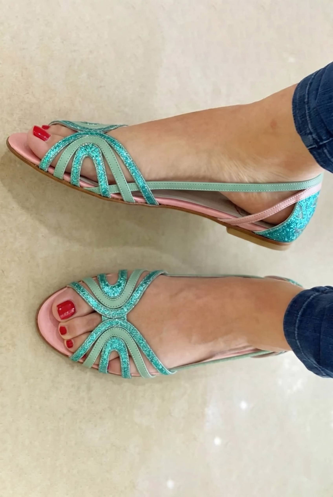 Eleonora Sandalias Doradas Luz de Verano