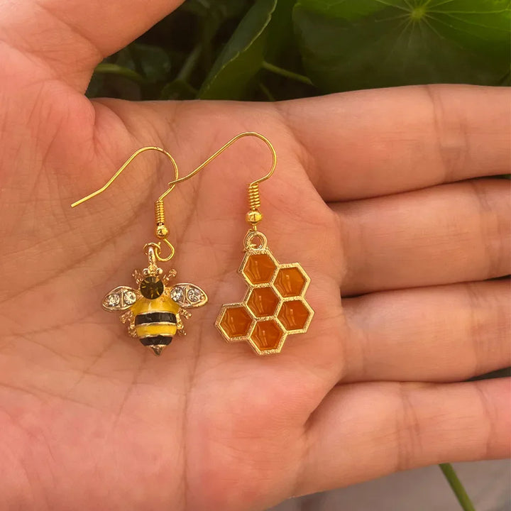 Pendientes de Cristal con Abeja Dorada y Panal