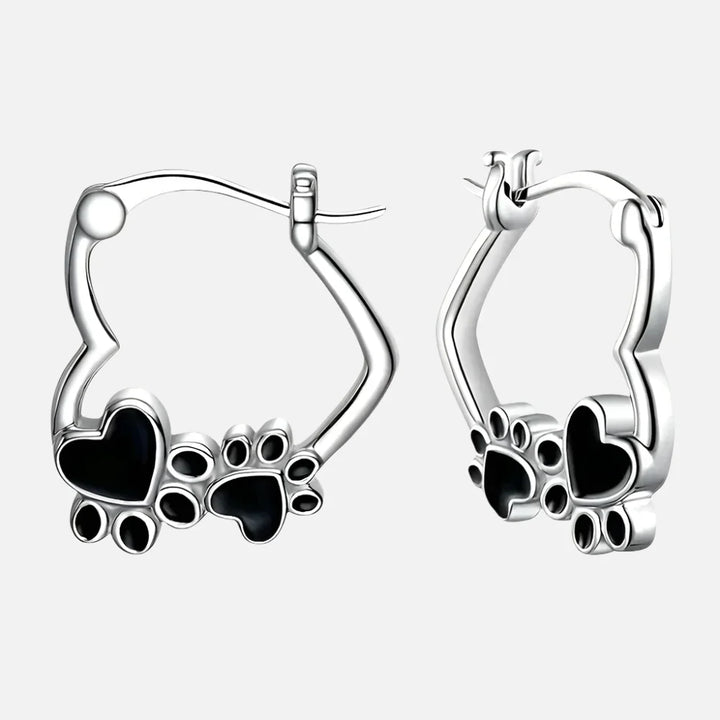 Pendientes Huggie con Huella de Corazón y Esmalte Negro