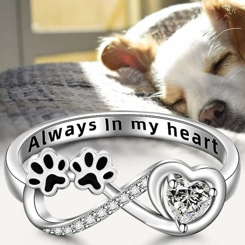 Anillo de Zirconia con Diseño de Corazón e Infinito